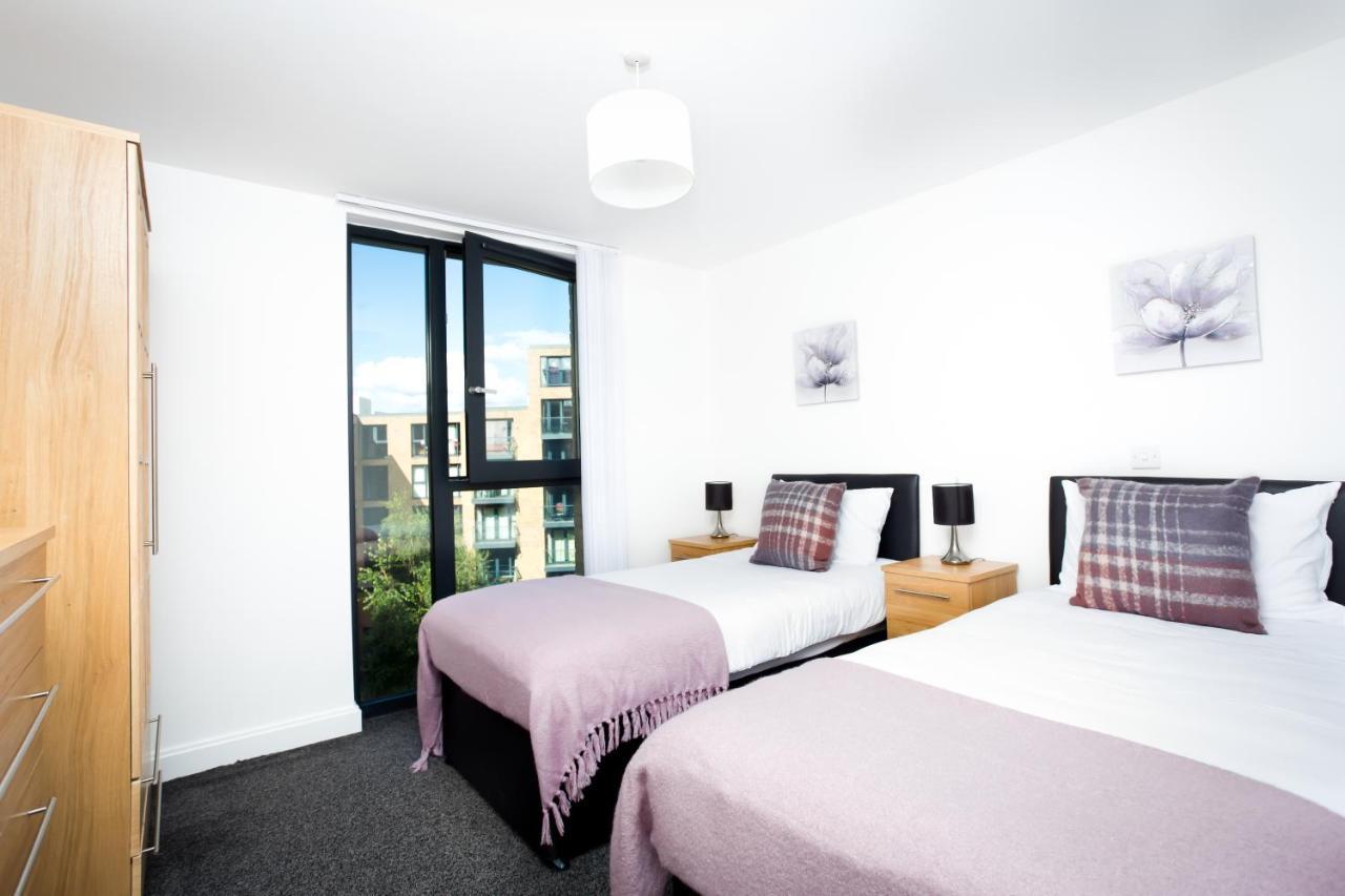 Absolute Stays On Essex - Chinatown - Hippodrome - Alexandra Theatre - Bull Ring - The Rep - B'Ham Intl Airport - Free Wifi - Free Parking - Contractors - Corporates 버밍엄 외부 사진
